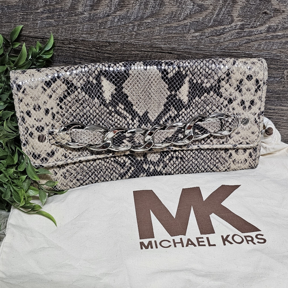 Michael Kors Clutch